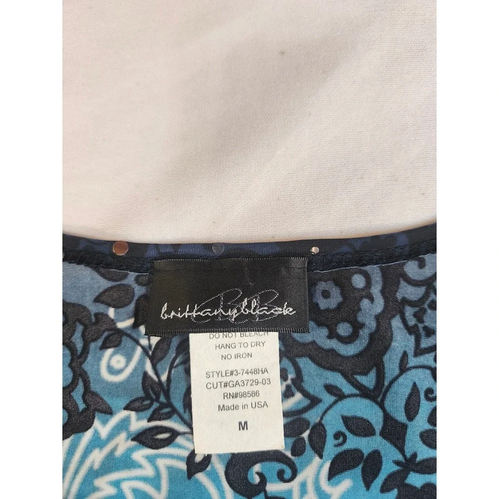 Brittany Black Blue Paisley Floral Sequin Top Womens Medium Short Sleeve Blouse - Picture 2 of 7